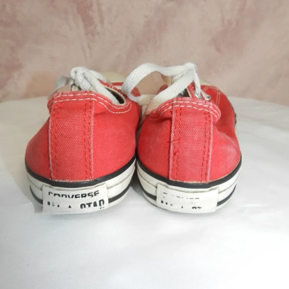 Kids Distressed Red Converse Size 3